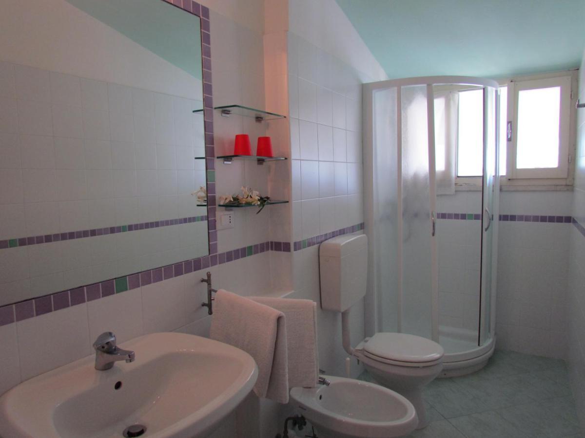 Colorful Attic With Large Terrace - Beahost Apartment Bibione Exterior photo